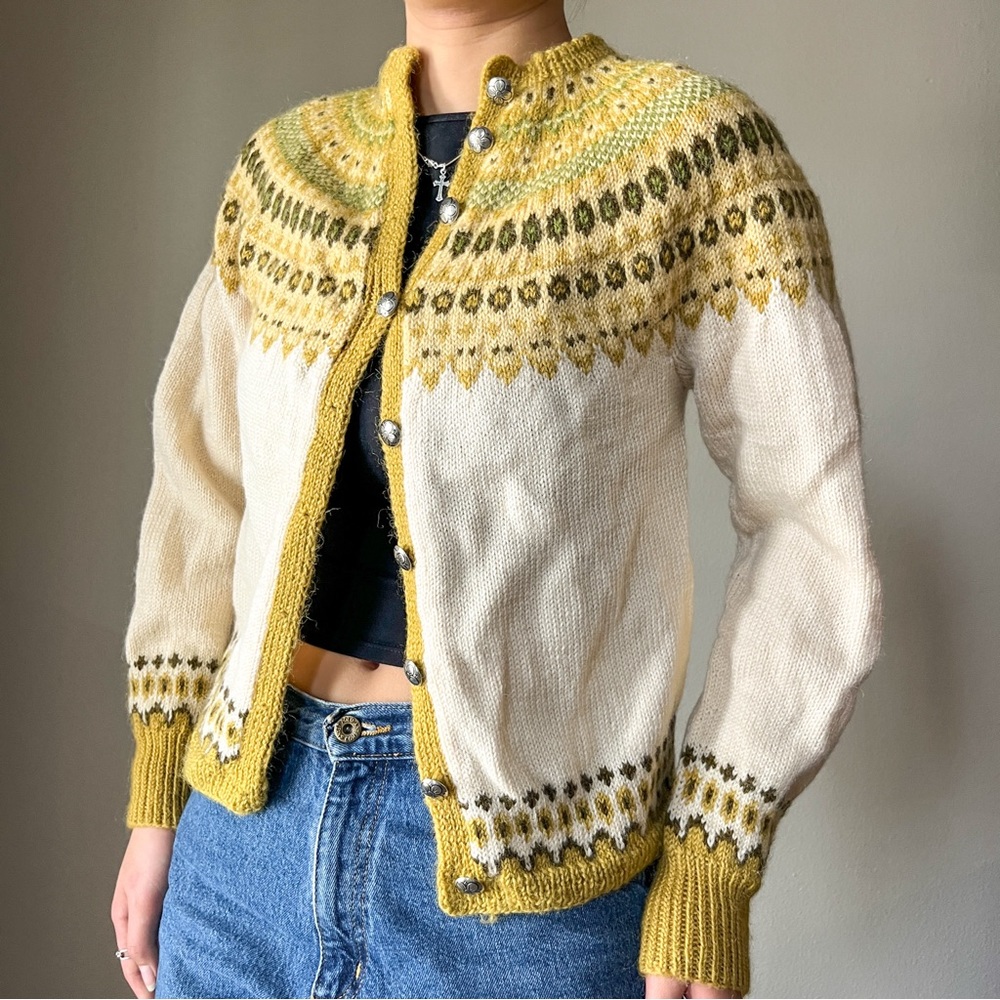 Vintage patterned cardigan
